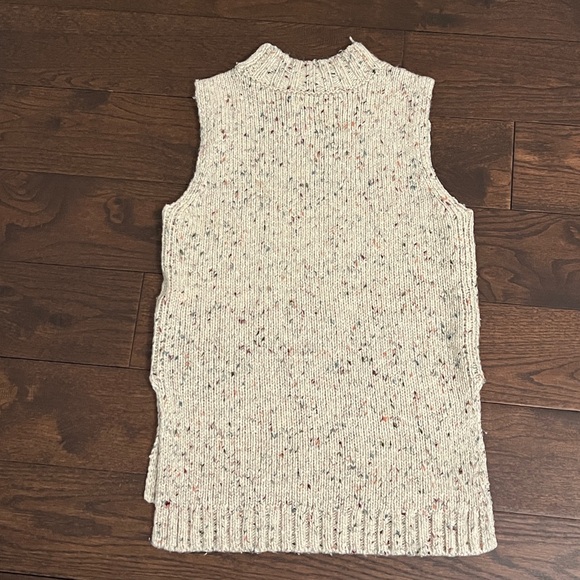 Women’s Abercrombie & Fitch High Low Wool-Blend Sleeveless Top XS - Picture 2 of 5